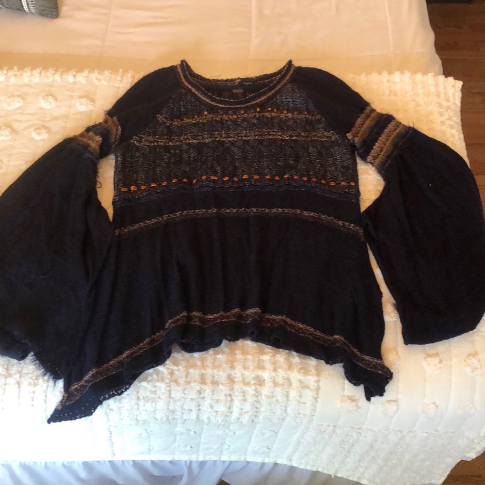Free People Sweater. Size L.